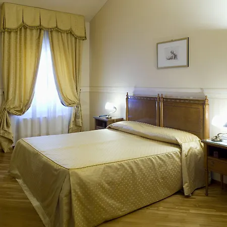 Hotel Delle Notarie 4*