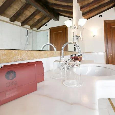 Delle Notarie Reggio nell'Emilia