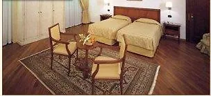 Delle Notarie 4*