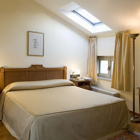 Szálloda Delle Notarie 4*
