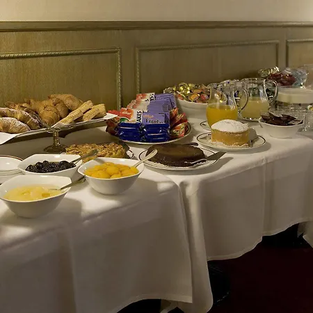 Hotel Delle Notarie 4*