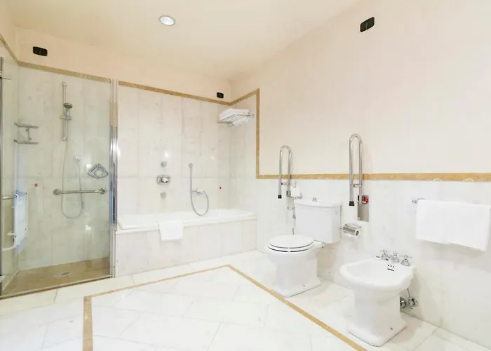 Delle Notarie ريجّو إيميليا